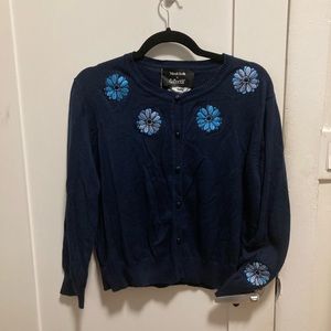 Blue cardigan with flower embroidery